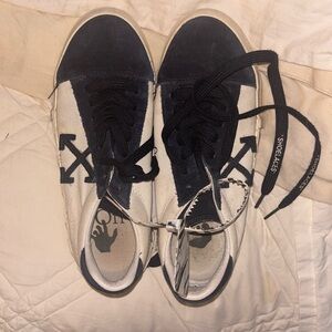 OffWhite Suede Navy Sneaker